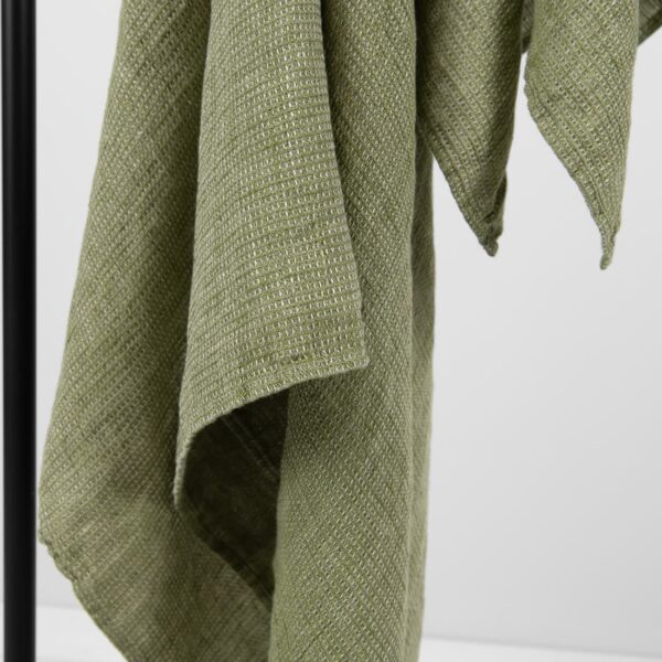 PURO Asciugamano da bagno verde muschio - immagine 3