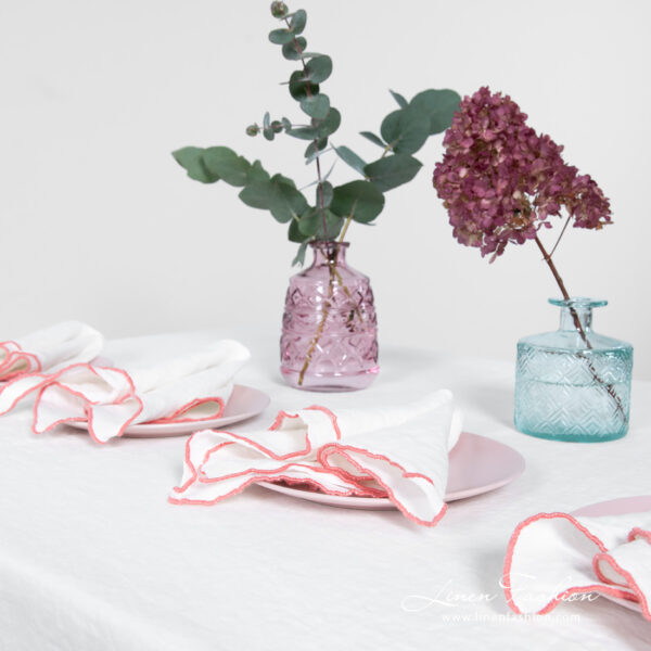 ARVO Tovaglia bianca con bordo rosato - immagine 3