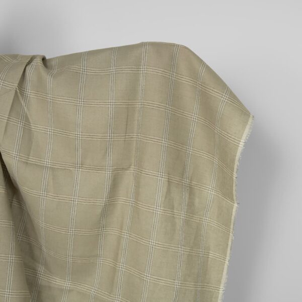 Tessuto di lino a quadri verde-beige