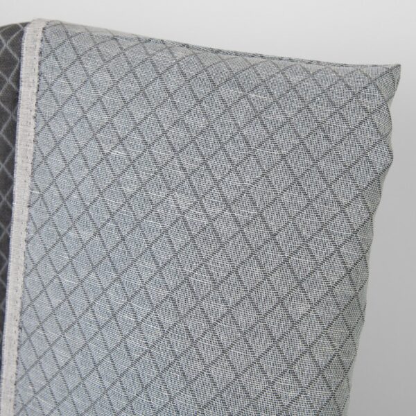 Tessuto di lino e cotone jacquard a rombi grigio - immagine 2