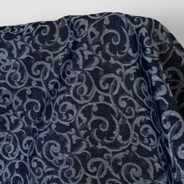 Tessuto in lino e cotone jacquard blu e grigio lurex argento - immagine 2