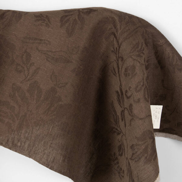 Tessuto di lino jacquard marrone con fiori