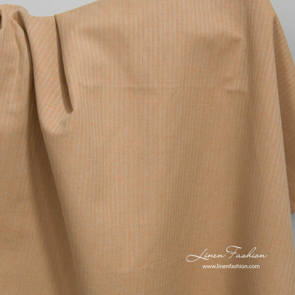 Tessuto di lino e cotone marrone chiaro con strisce decorative