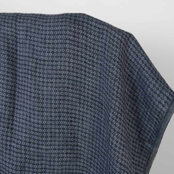 Tessuto di lino blu scuro e grigio diamante lavato - immagine 2