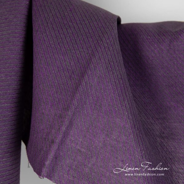 Mauve linen fabric in twills