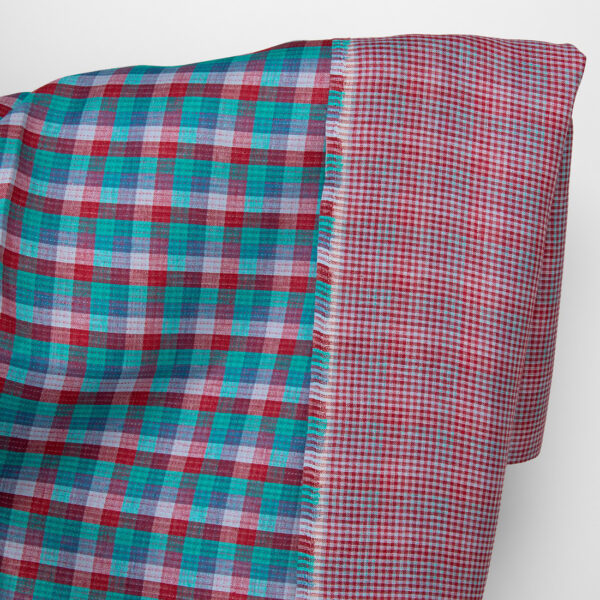 Tessuto di lino a quadri bifacciali rosso verde blu