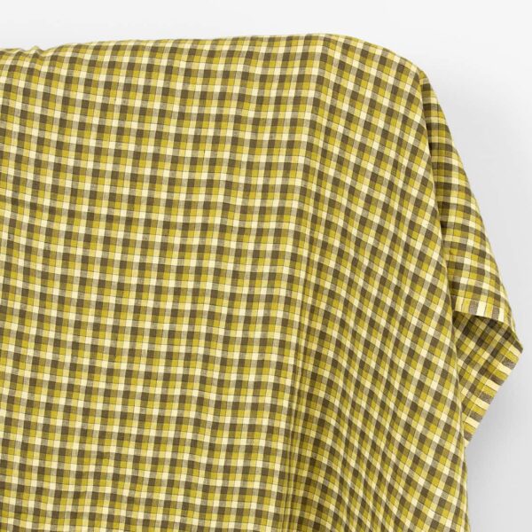 Tessuto di lino giallo verde a quadri, lavato