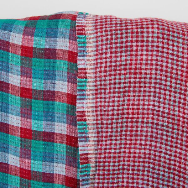 Tessuto di lino a quadretti double face rosso verde blu, lavato - immagine 2