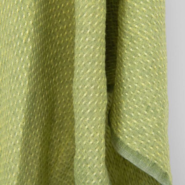 Tessuto di lino giallo chiaro e verde a pois, lavato - immagine 2
