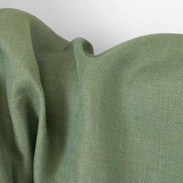 Tessuto in lino e cotone verde salvia e bluastro twill - immagine 3