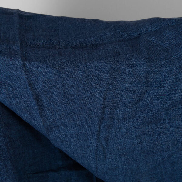 Tessuto di lino lavato di colore blu scuro denim - immagine 2