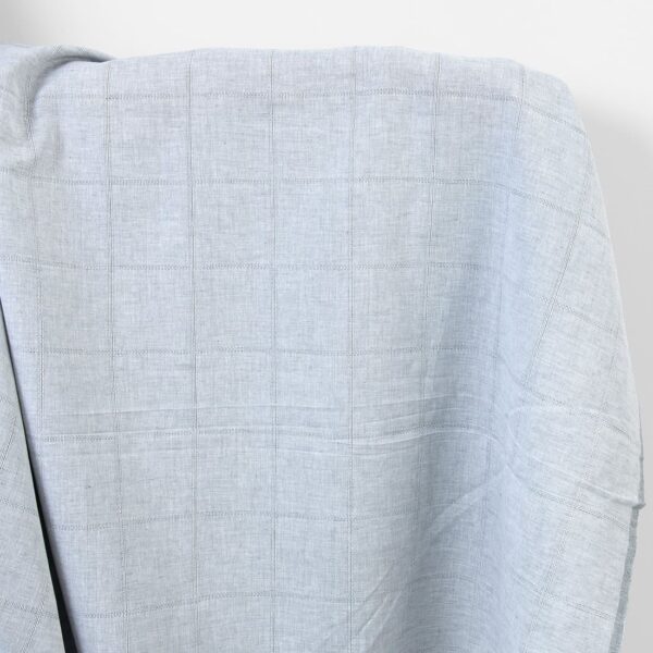 Tessuto in lino e cotone a quadretti bianco e grigio-blu