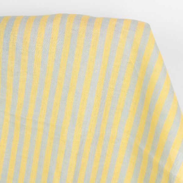 Tessuto di lino a righe giallo e azzurro pallido - immagine 2